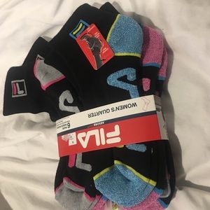 Brand: FILA  Pairs: 6 Amount of Colors: 4